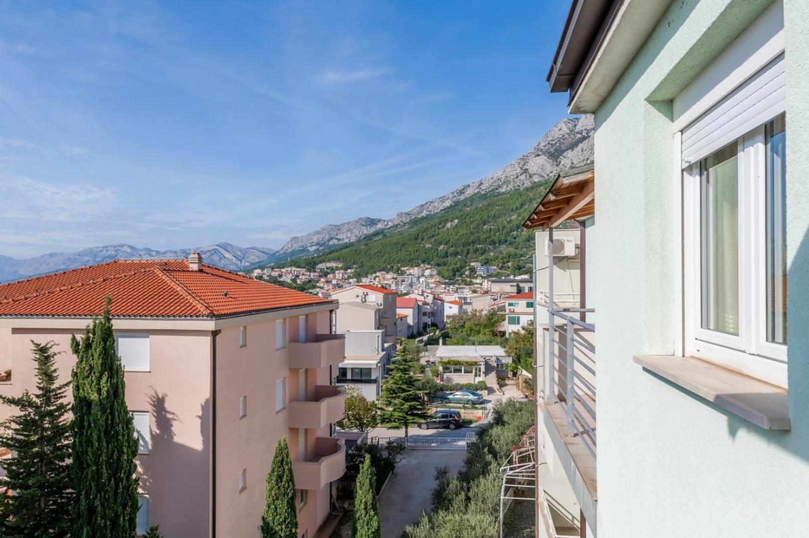 Ruza&Nikolina "1" Apartmani - Baska Voda Exterior photo